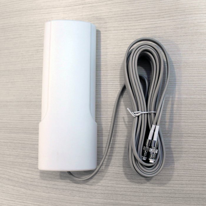 Antena 4G Theta W442 Dual Mimo 42dBi 2 Cables 5 Metros Conector FME